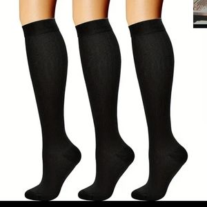 Loundry knee high socks NWT
